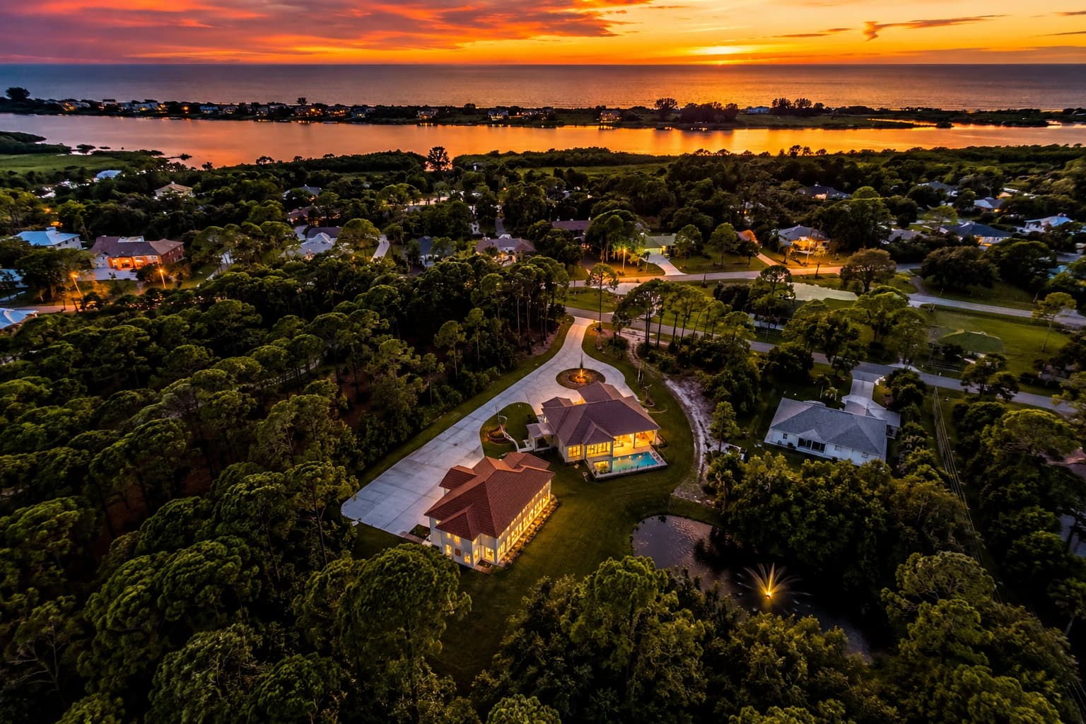 Single Family in Englewood, FL